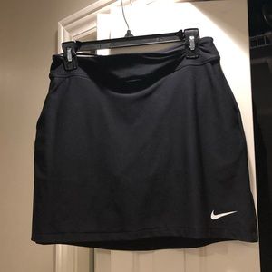 NIKE GOLF SKIRT